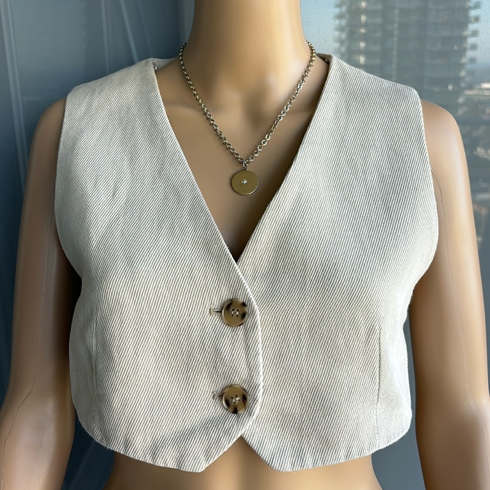 Zara Cream Cropped Vest